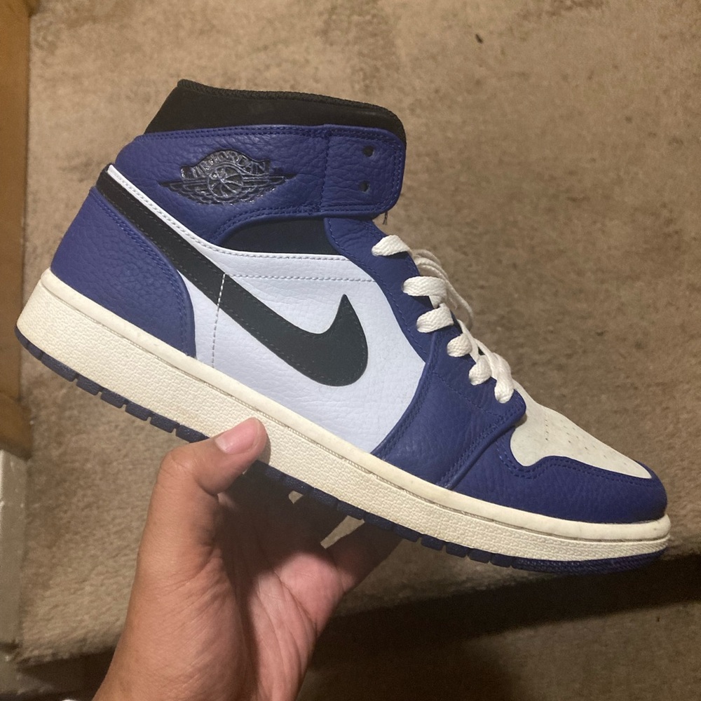Jordan 1 mid “Deep Royal” sz. 10
